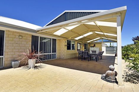 Property photo of 21 Artemis Elbow Aveley WA 6069