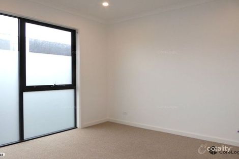 Property photo of 13 Kitchen Road Port Melbourne VIC 3207