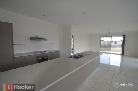 2 Glasshouse Pl, New Auckland, QLD 4680