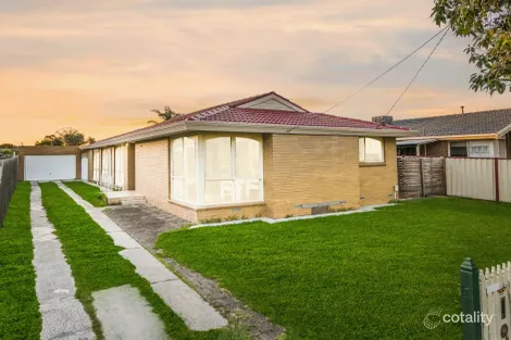 15 PICCADILLY CRES, KEYSBOROUGH, VIC 3173
