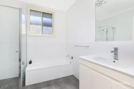 Property photo of 53 Fisher Street Oak Flats NSW 2529