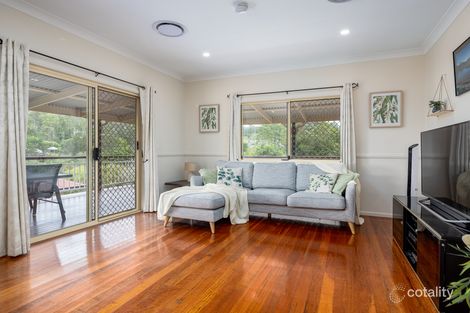 Property photo of 13 Woodtop Court Ferny Hills QLD 4055