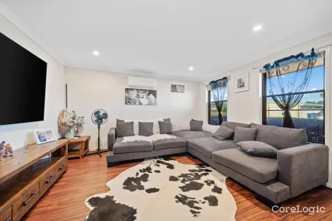 Property photo of 34 Moriarty Street Emerald QLD 4720