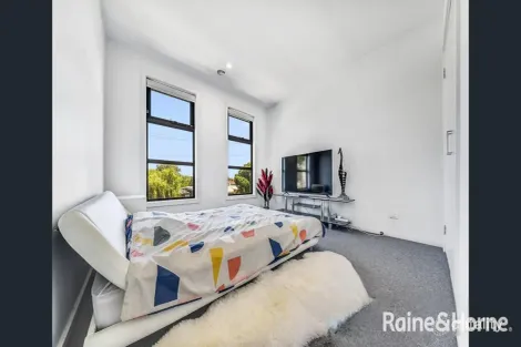 Property photo of 8B McLaren Avenue Cranbourne VIC 3977