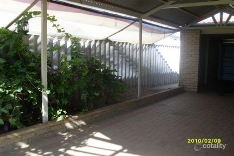 Property photo of 9 Thames Way Warnbro WA 6169