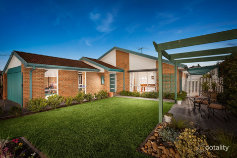 Property photo of 15 Heritage Drive Mill Park VIC 3082