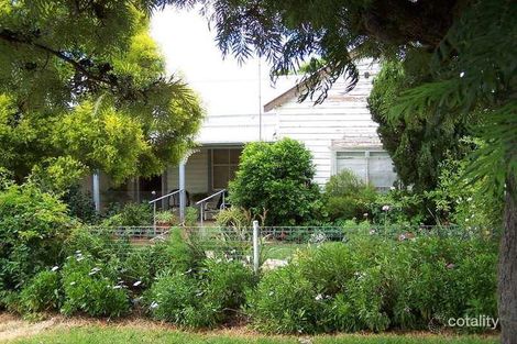 3 Burnett St, Delungra, NSW 2403