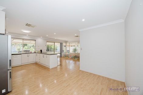 Property photo of 44 Stradbroke Gardens Ridgewood WA 6030