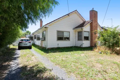 Property photo of 225 Scott Parade Brown Hill VIC 3350