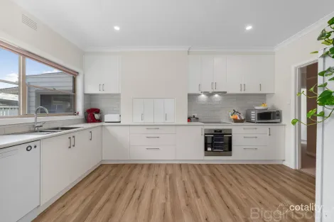 Property photo of 225 Scott Parade Brown Hill VIC 3350