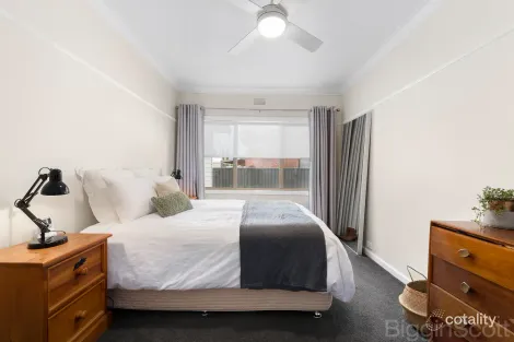 Property photo of 225 Scott Parade Brown Hill VIC 3350