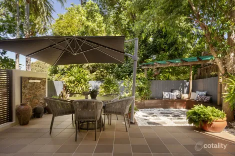 Property photo of 2/15 Rennie Street Indooroopilly QLD 4068
