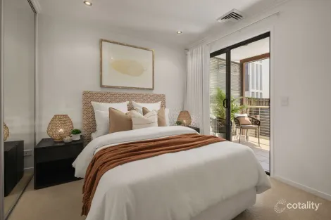 Property photo of 2/15 Rennie Street Indooroopilly QLD 4068