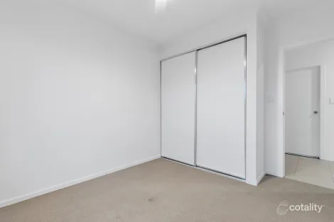 Property photo of 28 Barritt Road Munno Para Downs SA 5115