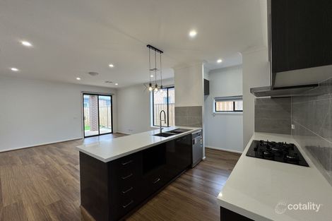 Property photo of 105 Elpis Road Weir Views VIC 3338