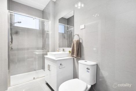 Property photo of 4/22 Irvine Crescent Brunswick West VIC 3055