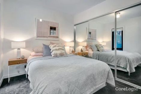 Property photo of 2/4 Pridham Street Kensington VIC 3031