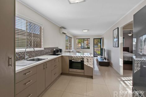 Property photo of 71 Mountjoy Terrace Wynnum QLD 4178