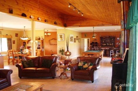 Property photo of 284 Evergreen Loop Stake Hill WA 6181