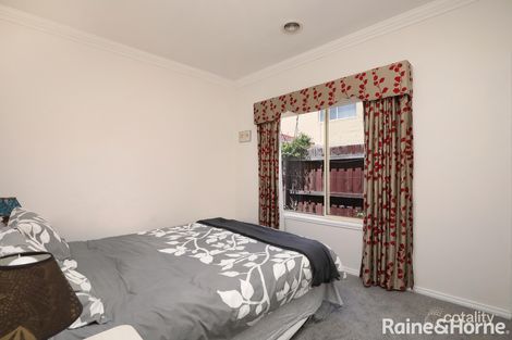 Property photo of 17 Cambridge Crescent Roxburgh Park VIC 3064