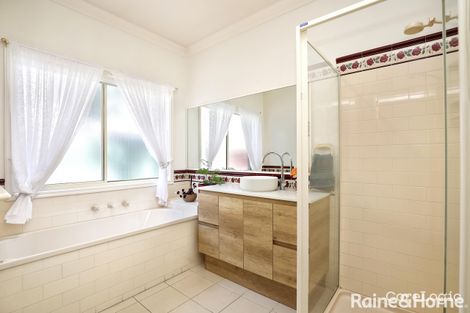 Property photo of 17 Cambridge Crescent Roxburgh Park VIC 3064