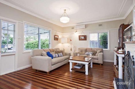 Property photo of 9 Windsor Parade North Narrabeen NSW 2101