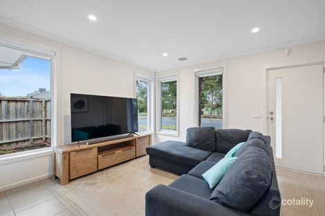 Property photo of 18 Kurrali Crescent Werribee VIC 3030