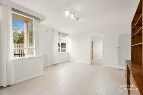 11/5-7 Mooltan St, Travancore, VIC 3032