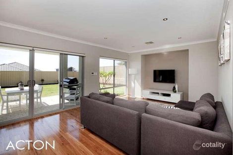 Property photo of 50 Peregrine Circle Beeliar WA 6164