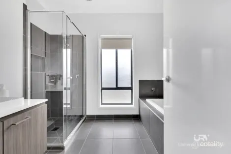 Property photo of 141 Vantage Boulevard Craigieburn VIC 3064