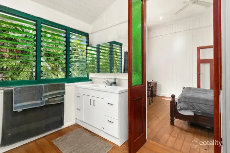 Property photo of 302 Upper Dawson Road The Range QLD 4700