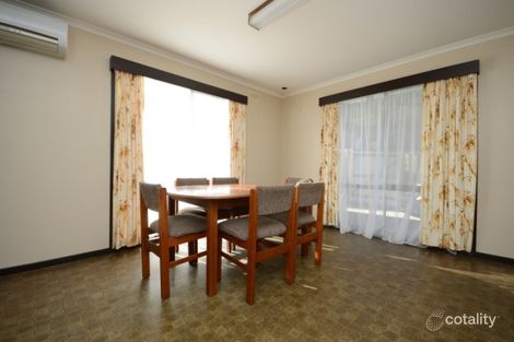 Property photo of 8 Clifton Close Wy Yung VIC 3875