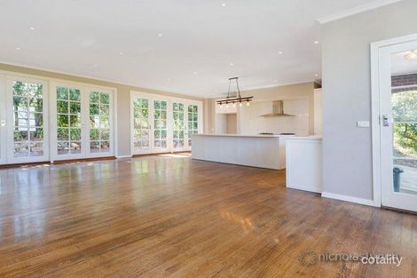 Property photo of 28 Two Bays Road Mount Eliza VIC 3930