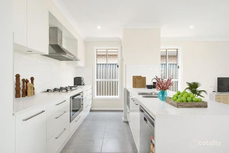 Property photo of 17 Sand Hill Rise Cobbitty NSW 2570