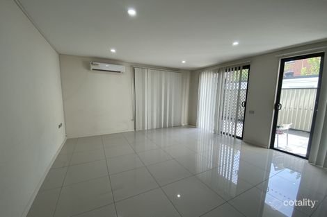 Property photo of 1/232 Targo Road Toongabbie NSW 2146