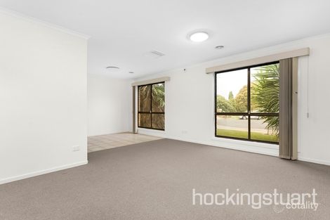Property photo of 6 Edinburgh Court Werribee VIC 3030
