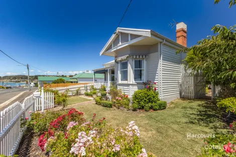 22 Main Rd, Penguin, TAS 7316