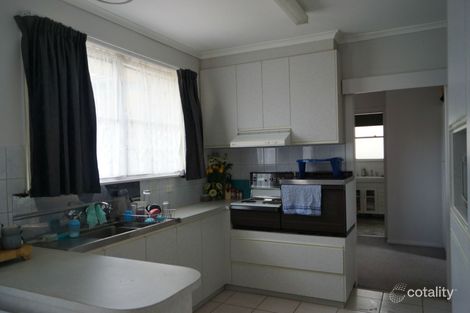 Property photo of 93 Carr Crescent Mooroopna VIC 3629