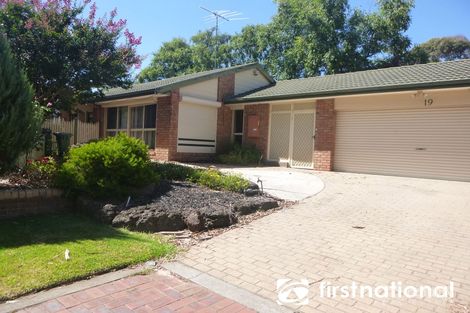 19 Adelong Ct, Berwick, VIC 3806