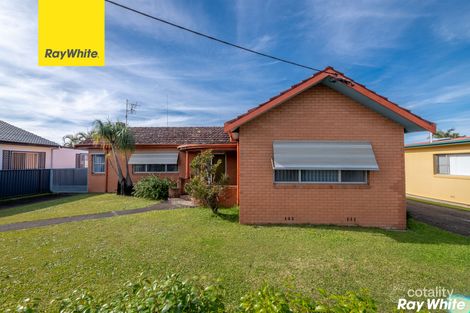 Property photo of 18 The Lakes Way Forster NSW 2428