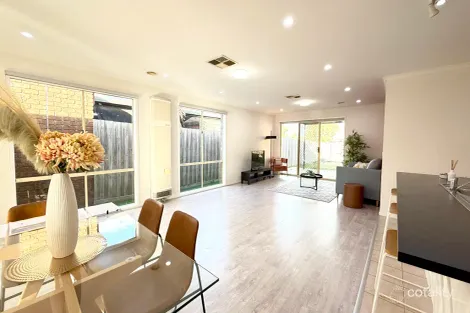 Property photo of 11 Baden Powell Drive Tarneit VIC 3029