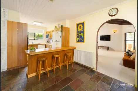 Property photo of 3 Diosma Court Wodonga VIC 3690