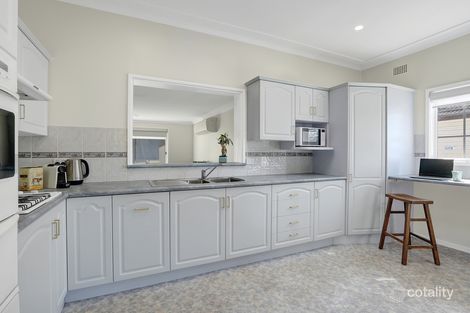 Property photo of 16 Oxford Road Dapto NSW 2530