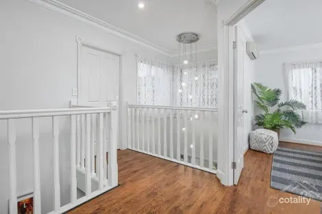 Property photo of 57 Alexandrina Circuit Forest Lake QLD 4078