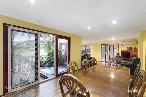 Property photo of 7 Michael Court Berwick VIC 3806