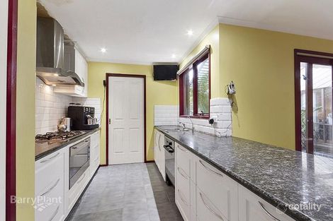Property photo of 7 Michael Court Berwick VIC 3806