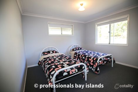 Property photo of 33 Halcyon Street Lamb Island QLD 4184