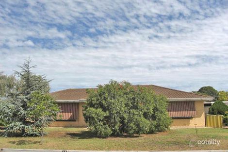 15 Tarana Rd, Hope Valley, SA 5090