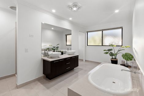 Property photo of 42 Spectacle Way Leopold VIC 3224