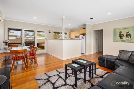 Property photo of 31 Pine Avenue Cowes VIC 3922